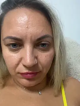 Daiana Andra online show from October 5, 2025, 10:00 pm