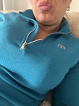 Daiana Andra online show from October 21, 2025, 11:53 am