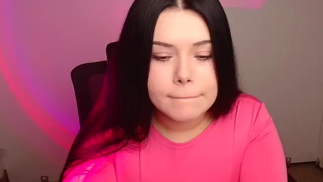 Mona Esty online show from October 16, 2025, 5:32 pm