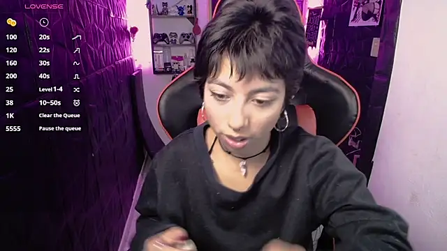 Snapshot of lunarichy22 chatting on March 9, 2026, 8:56 pm lunarichy22 online show from March 9, 2026, 8:56 pm