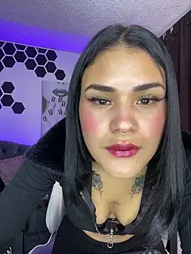 Violet Jhonson online show from January 15, 2026, 1:14 pm