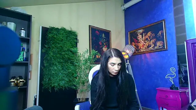 nicolepalmer online show from November 11, 2025, 11:49 am