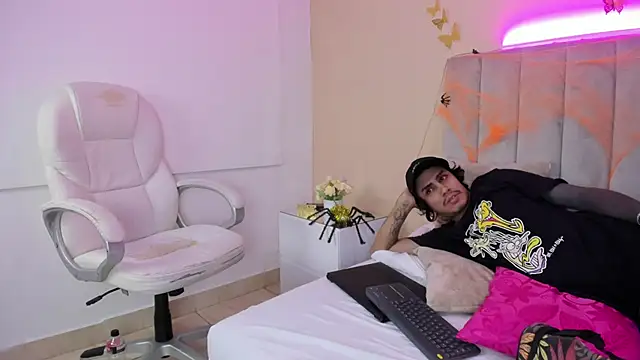 Kaoz 23  online show from October 8, 2025, 12:56 am