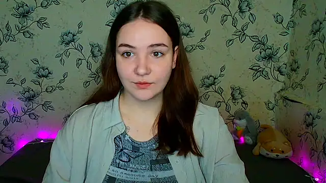 Snapshot of OliviaMontgommery chatting on April 19, 2026, 10:05 am OliviaMontgommery online show from April 19, 2026, 10:05 am