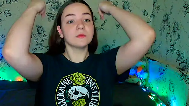 Snapshot of OliviaMontgommery chatting on May 20, 2026, 9:39 am OliviaMontgommery online show from May 20, 2026, 9:39 am