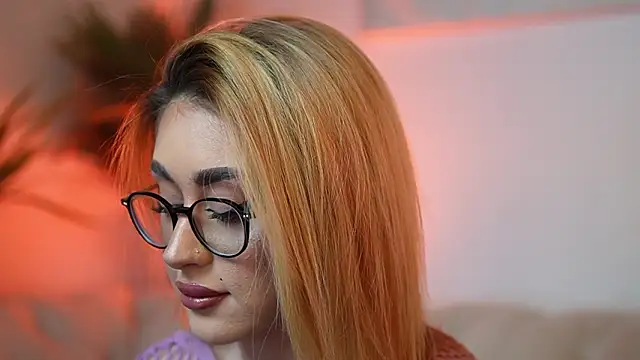 AileenKiss online show from March 4, 2026, 10:17 pm