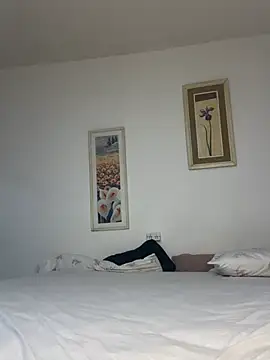 KatherinPol online show from April 17, 2026, 6:05 am