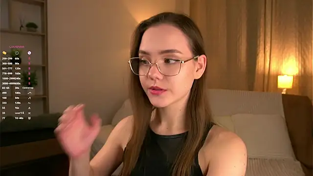 SweetSaraPie online show from March 8, 2026, 6:11 pm