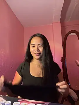 Funtasee Andi online show from April 10, 2026, 7:10 pm