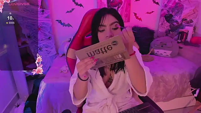 emma soffia online show from October 25, 2025, 2:07 pm