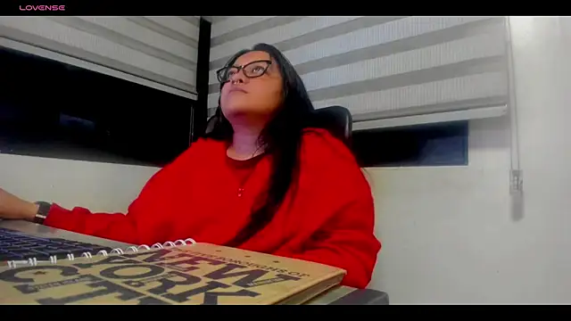 Snapshot of Xander_Taylor_ chatting on November 30, 2025, 4:02 am Xander Taylor online show from November 30, 2025, 4:02 am