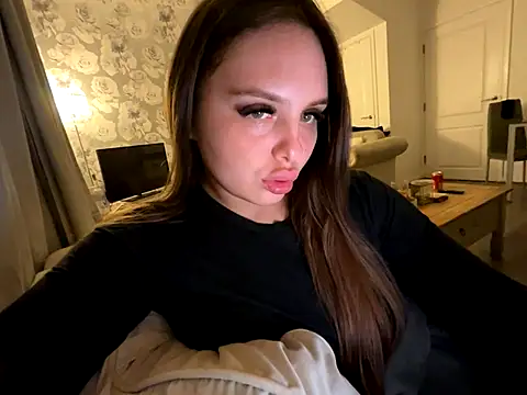 EllaStarrxxx online show from November 4, 2025, 12:03 am