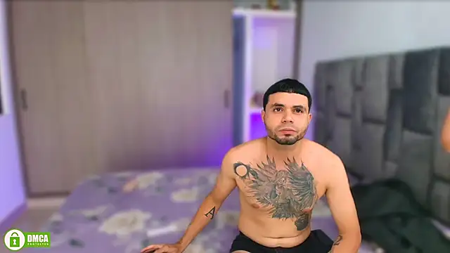 steiisy599 online show from November 22, 2025, 4:44 am