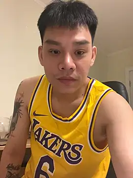 latava online show from October 5, 2025, 4:42 pm