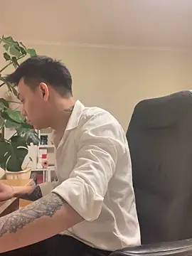 latava online show from October 21, 2025, 3:33 pm