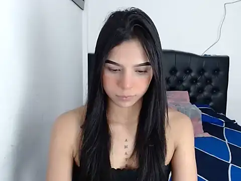 Snapshot of linnaskinyy chatting on November 26, 2025, 5:18 am linnaskinyy online show from November 26, 2025, 5:18 am