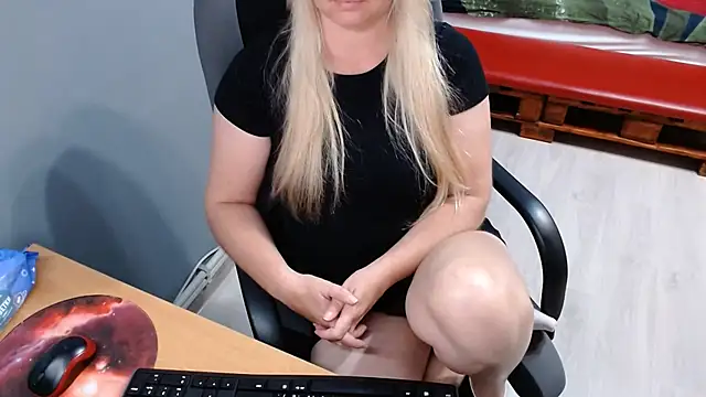Ledi Catherin online show from July 6, 2026, 9:39 pm