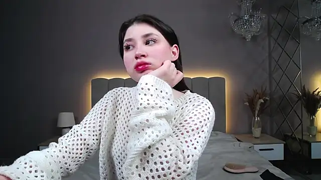 DianaMello online show from October 27, 2025, 4:35 am