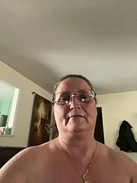 Snapshot of HurtfulExplorer67 chatting on May 16, 2026, 6:29 pm HurtfulExplorer67 online show from May 16, 2026, 6:29 pm