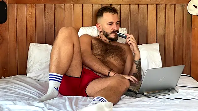 Snapshot of mrmaxiy chatting on July 13, 2026, 9:08 am mrmaxiy online show from July 13, 2026, 9:08 am