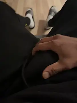 4dagals online show from April 16, 2026, 4:35 am