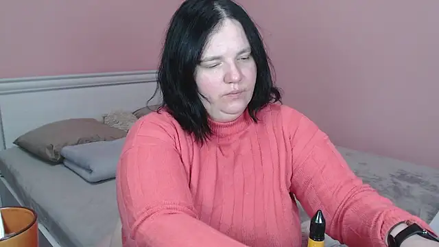  alexandra ray  online show from November 15, 2025, 8:51 am