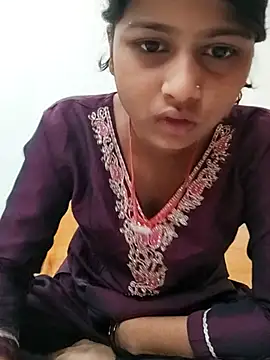 Saniya Doll online show from June 4, 2026, 5:28 pm