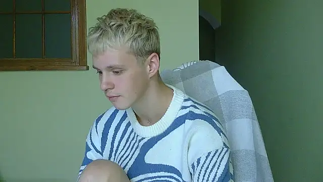 Snapshot of _Timmy_Boy_ chatting on October 27, 2025, 8:15 am Timmy Boy online show from October 27, 2025, 8:15 am