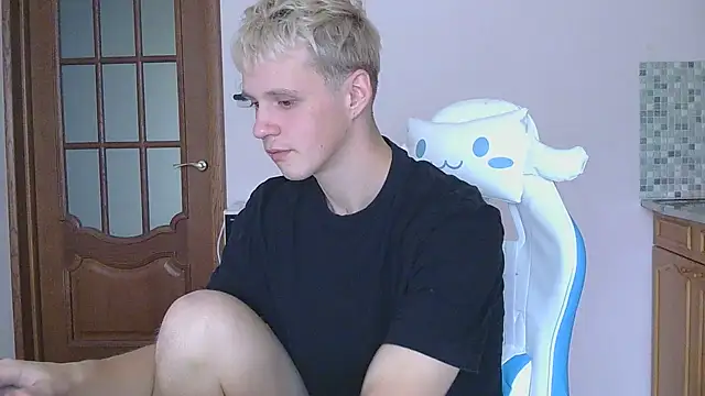 Snapshot of _Timmy_Boy_ chatting on October 24, 2025, 6:56 am Timmy Boy online show from October 24, 2025, 6:56 am