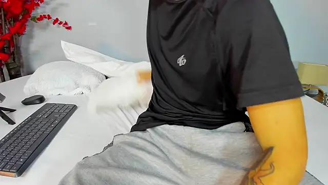 2 fire online show from November 8, 2025, 8:12 pm