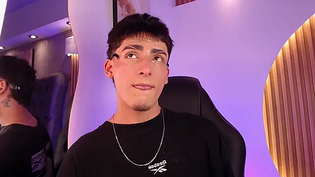 Snapshot of MateoMitchell chatting on May 14, 2026, 4:31 am MateoMitchell online show from May 14, 2026, 4:31 am
