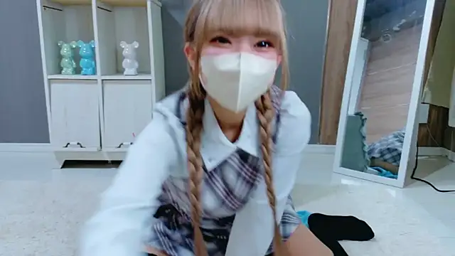 Rinka Icup xx online show from November 12, 2025, 2:10 pm