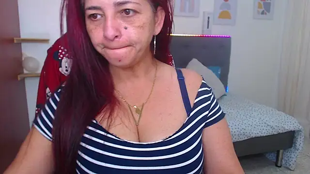 rosse m online show from December 15, 2025, 2:12 pm