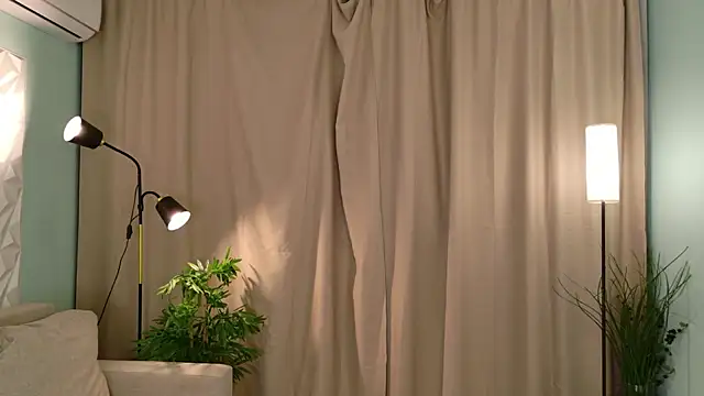 Playful Lia online show from November 5, 2025, 2:09 pm