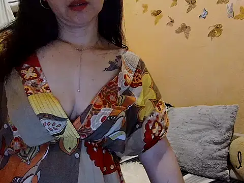 Snapshot of KissHott chatting on November 20, 2025, 3:12 pm KissHott online show from November 20, 2025, 3:12 pm