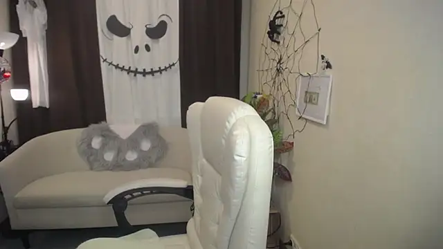 Snapshot of VestaWoody chatting on November 5, 2025, 7:11 am VestaWoody online show from November 5, 2025, 7:11 am