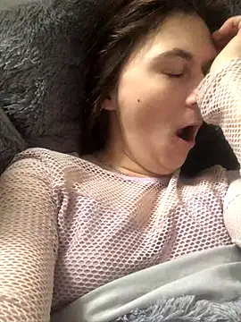 Twolatte1520 online show from October 26, 2025, 10:15 am