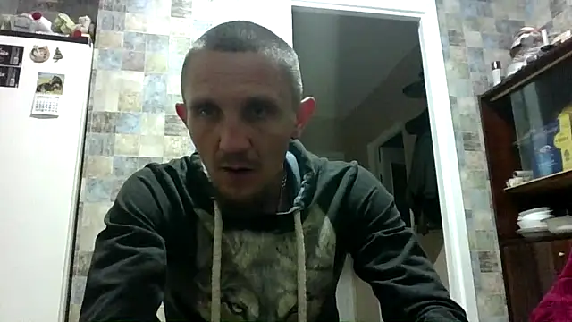 Twolatte1520 online show from April 13, 2026, 6:01 pm