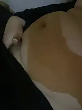 Bionda19 online show from April 12, 2026, 5:16 pm