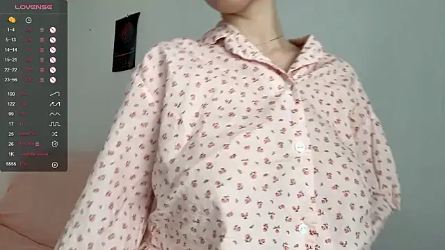 Snapshot of GilySuper chatting on March 4, 2026, 11:07 am GilySuper online show from March 4, 2026, 11:07 am