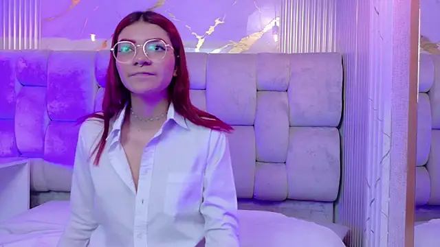 KiraRuby online show from October 24, 2025, 4:44 am