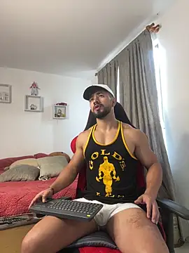 Ezzio Scolaro online show from February 15, 2026, 1:32 pm