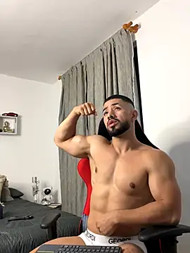 Ezzio Scolaro online show from October 24, 2025, 12:20 am