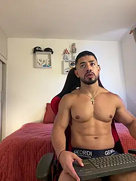 Ezzio Scolaro online show from April 16, 2026, 10:34 pm