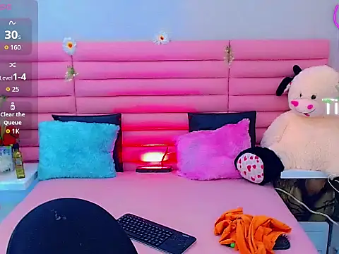 miss dania75 online show from November 17, 2025, 10:36 pm