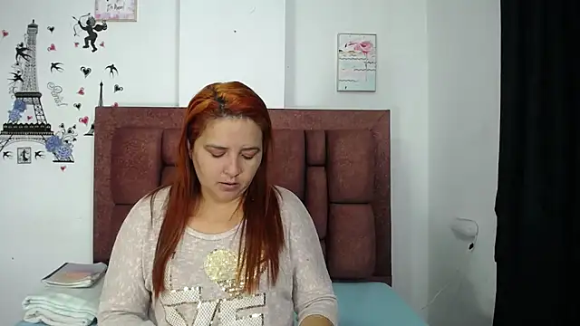 Snapshot of vauroraper chatting on November 4, 2025, 12:36 am vauroraper online show from November 4, 2025, 12:36 am