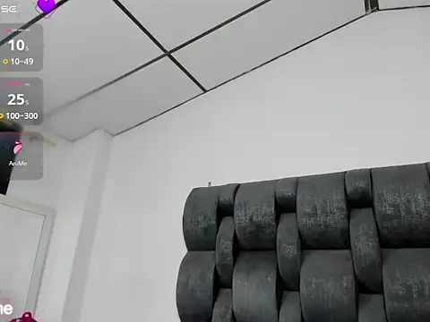 Snapshot of vauroraper chatting on October 12, 2025, 2:57 am vauroraper online show from October 12, 2025, 2:57 am