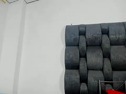 Snapshot of vauroraper chatting on October 19, 2025, 1:19 am vauroraper online show from October 19, 2025, 1:19 am