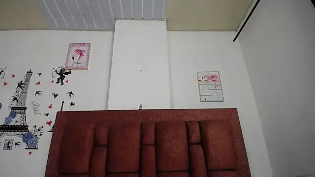 Snapshot of vauroraper chatting on November 26, 2025, 12:16 pm vauroraper online show from November 26, 2025, 12:16 pm