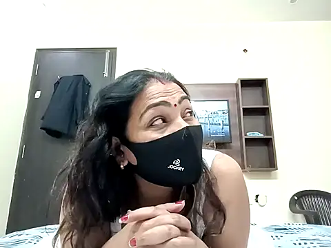 Snapshot of horny_milf_couple chatting on October 15, 2025, 4:26 pm horny milf couple online show from October 15, 2025, 4:26 pm